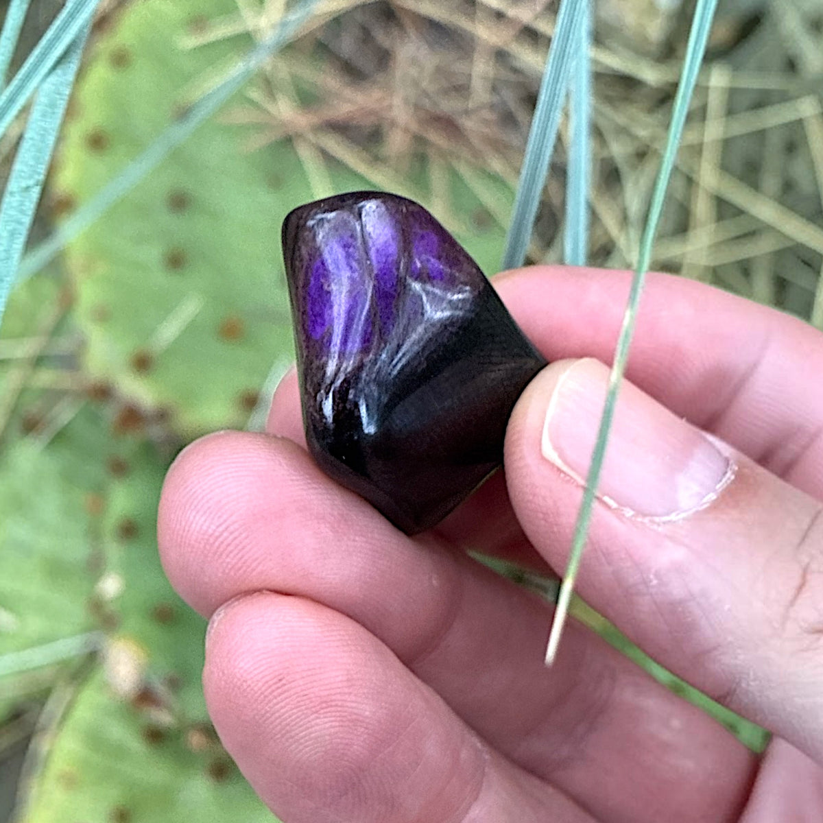 Sugilite Polished - South Africa, 17.9g