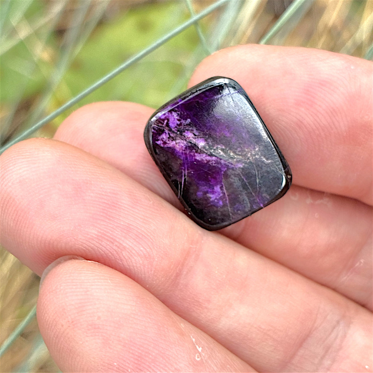 Sugilite Cabochon - South Africa, 4.1g