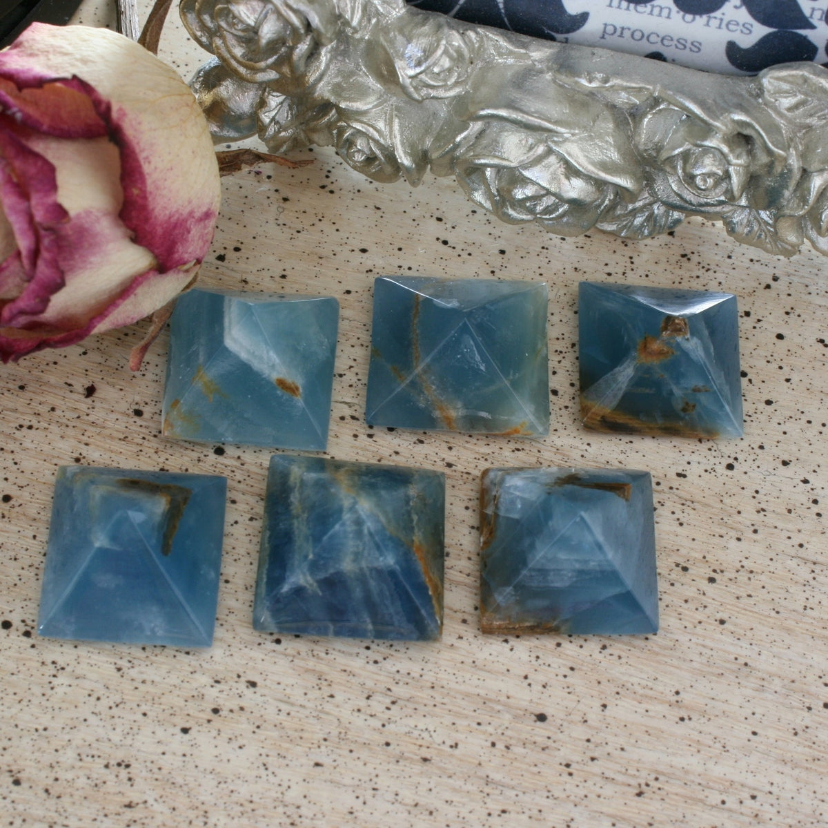 Blue Calcite / Blue Onyx Pyramid from Argentina, also called Lemurian Aquatine Calcite, SMPY1