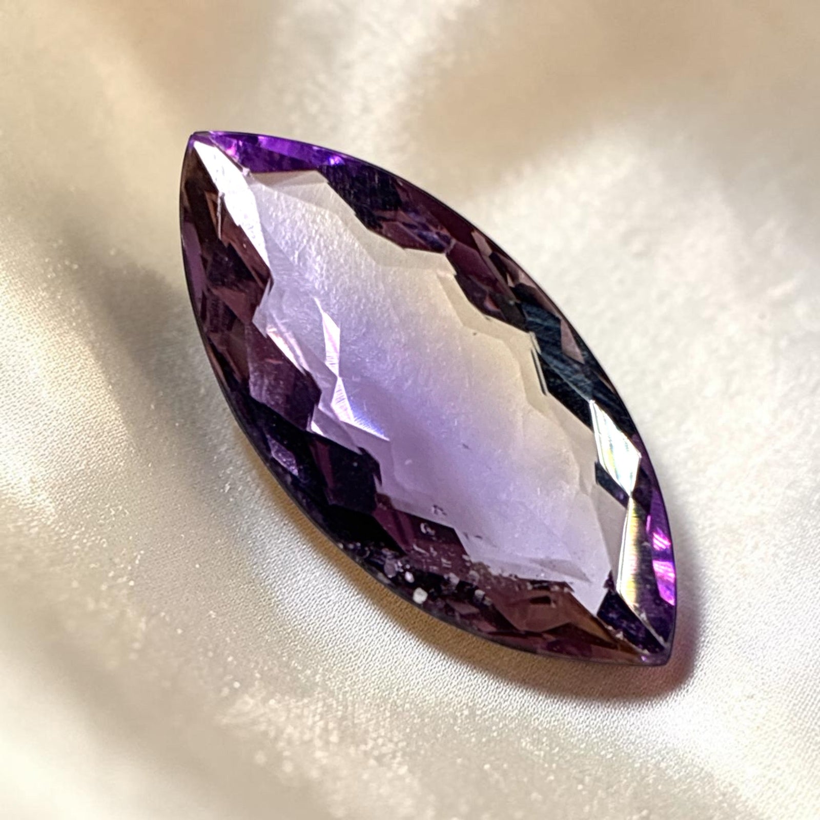 Cabochons/Gemstones