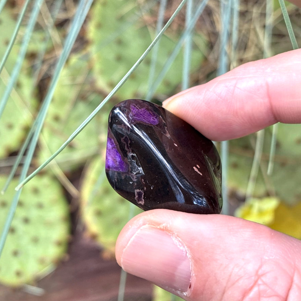 Sugilite Polished - South Africa, 22.9g
