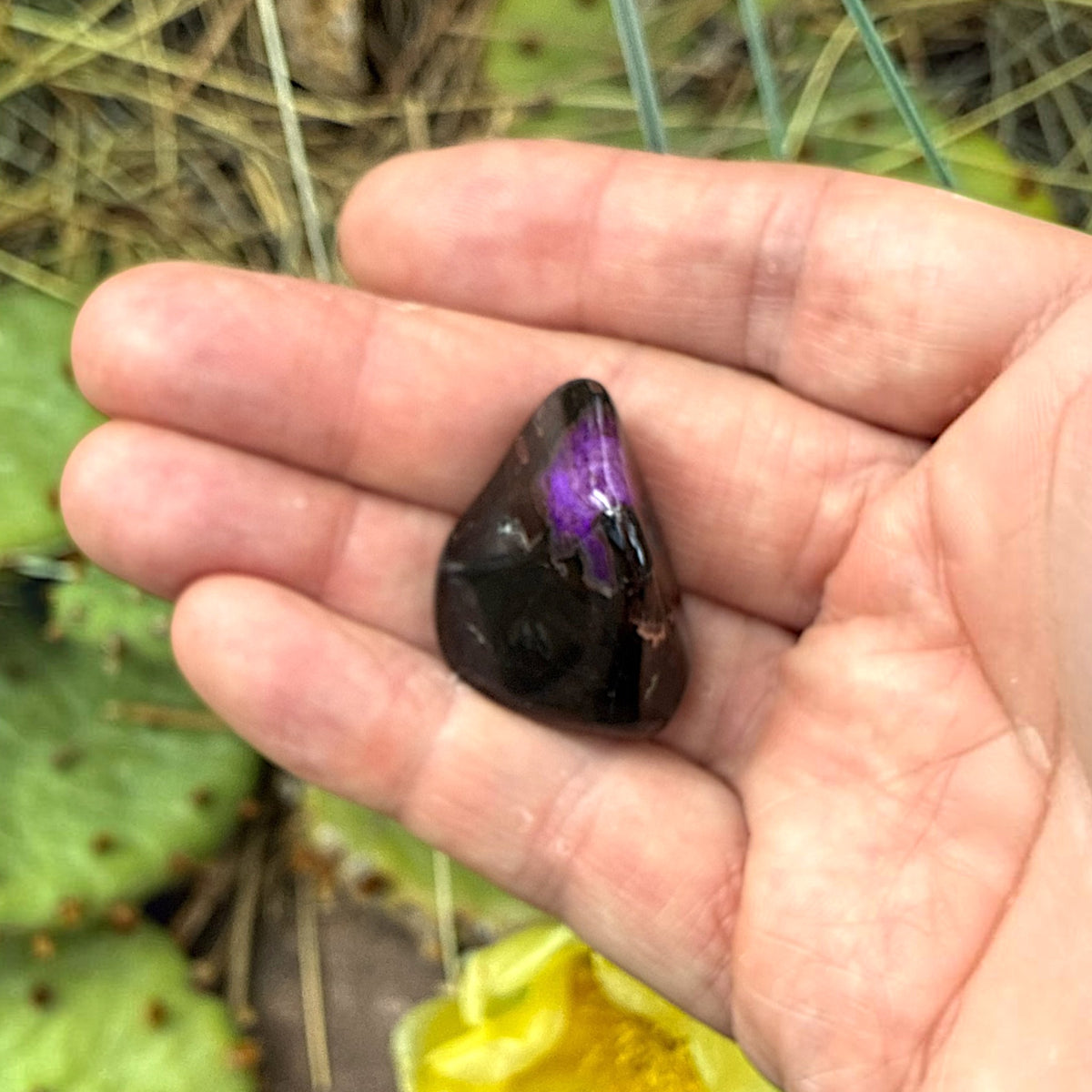 Sugilite Polished - South Africa, 22.9g