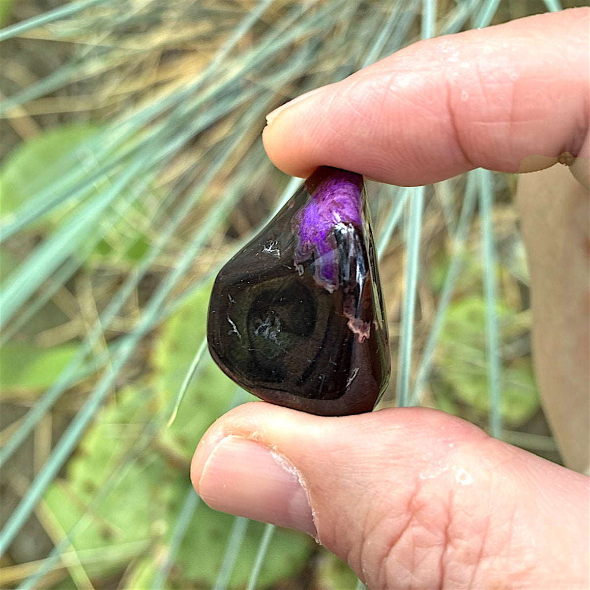 Sugilite Polished - South Africa, 22.9g