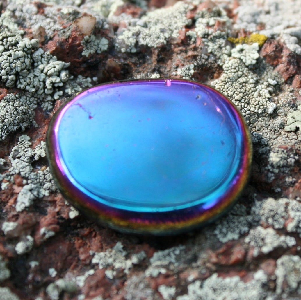 Flame Aura Quartz Flat Stone, 12.3 grams