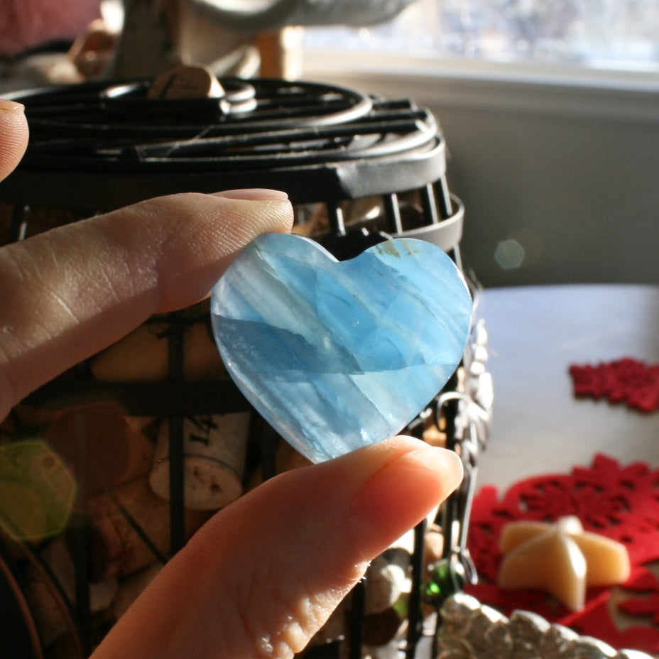 Blue Calcite Heart from Argentina, with Banding also called Blue Onyx or Lemurian Aquatine Calcite, MEDH8