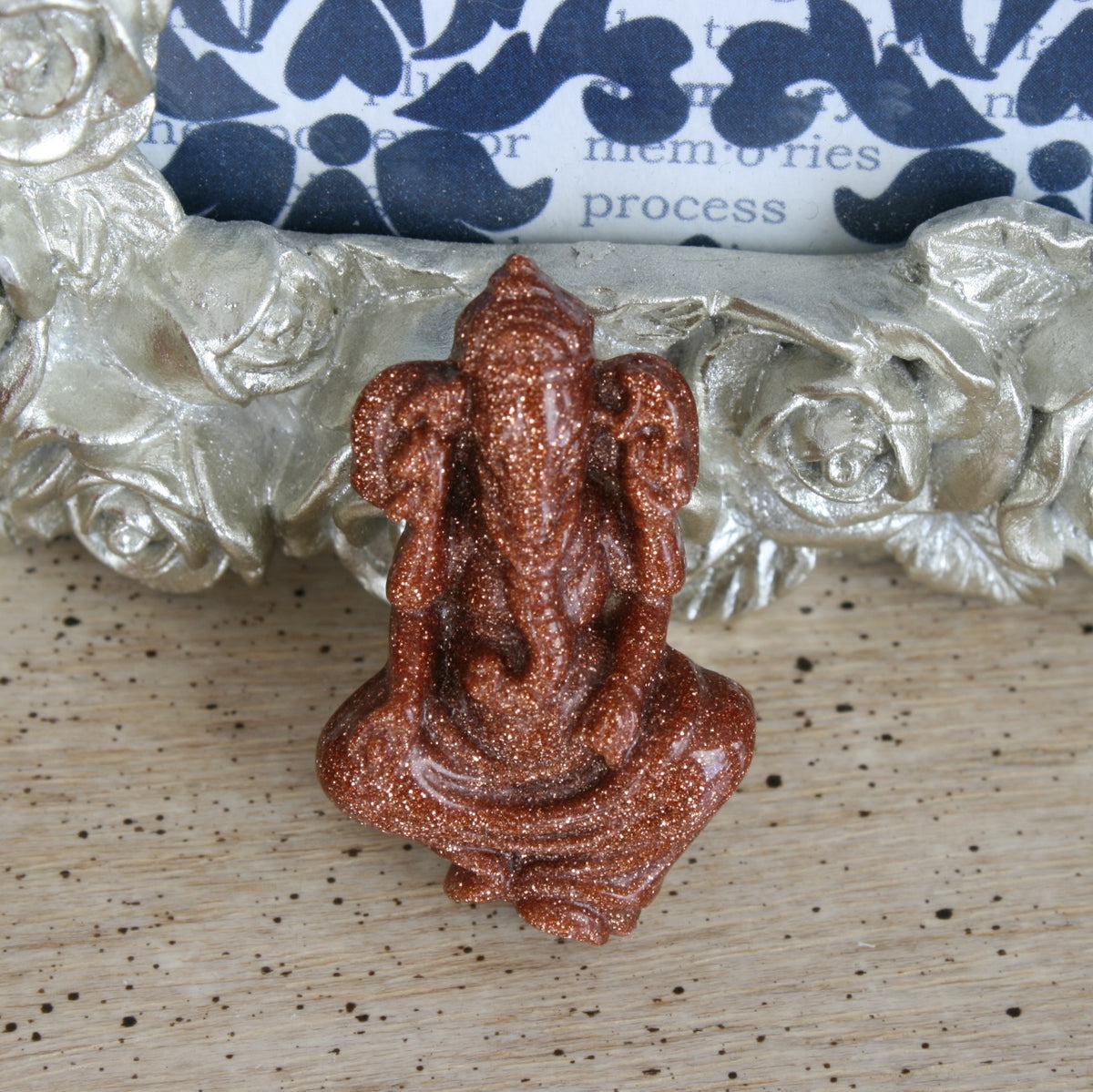 Gold Stone Lord Ganesha Carving, 7.9 gm