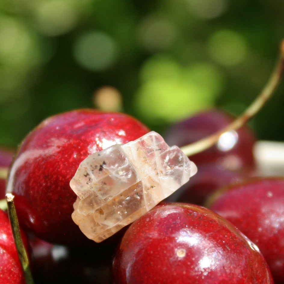 Rainbow Lattice Sunstone from Australia, 2.2 grams